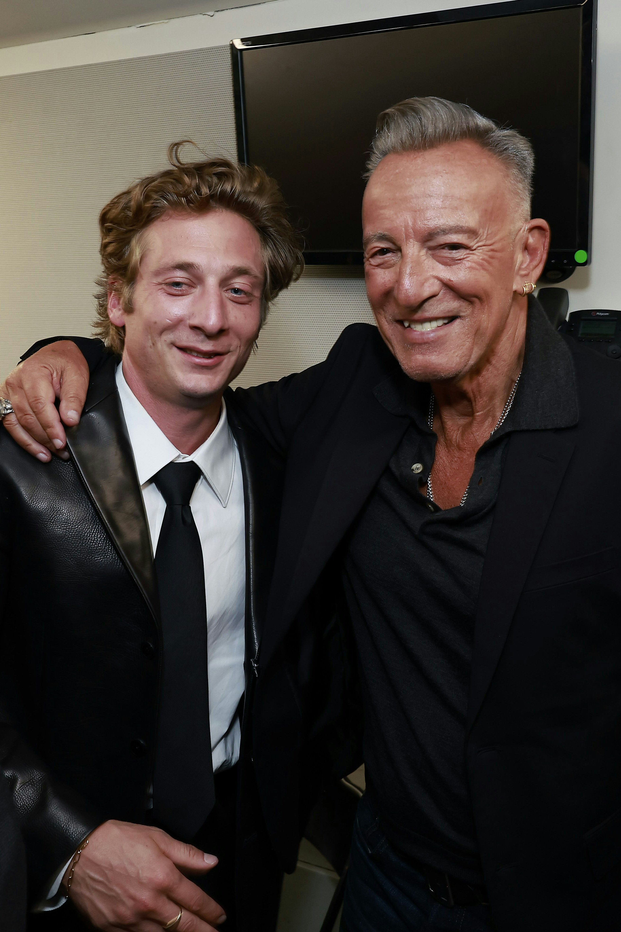 Der wahre Bruce Springsteen und sein Leinwand-Alter-Ago Jeremy Allen White: Der "Boss" ist voll des Lobes über "Deliver Me From Nowhere"