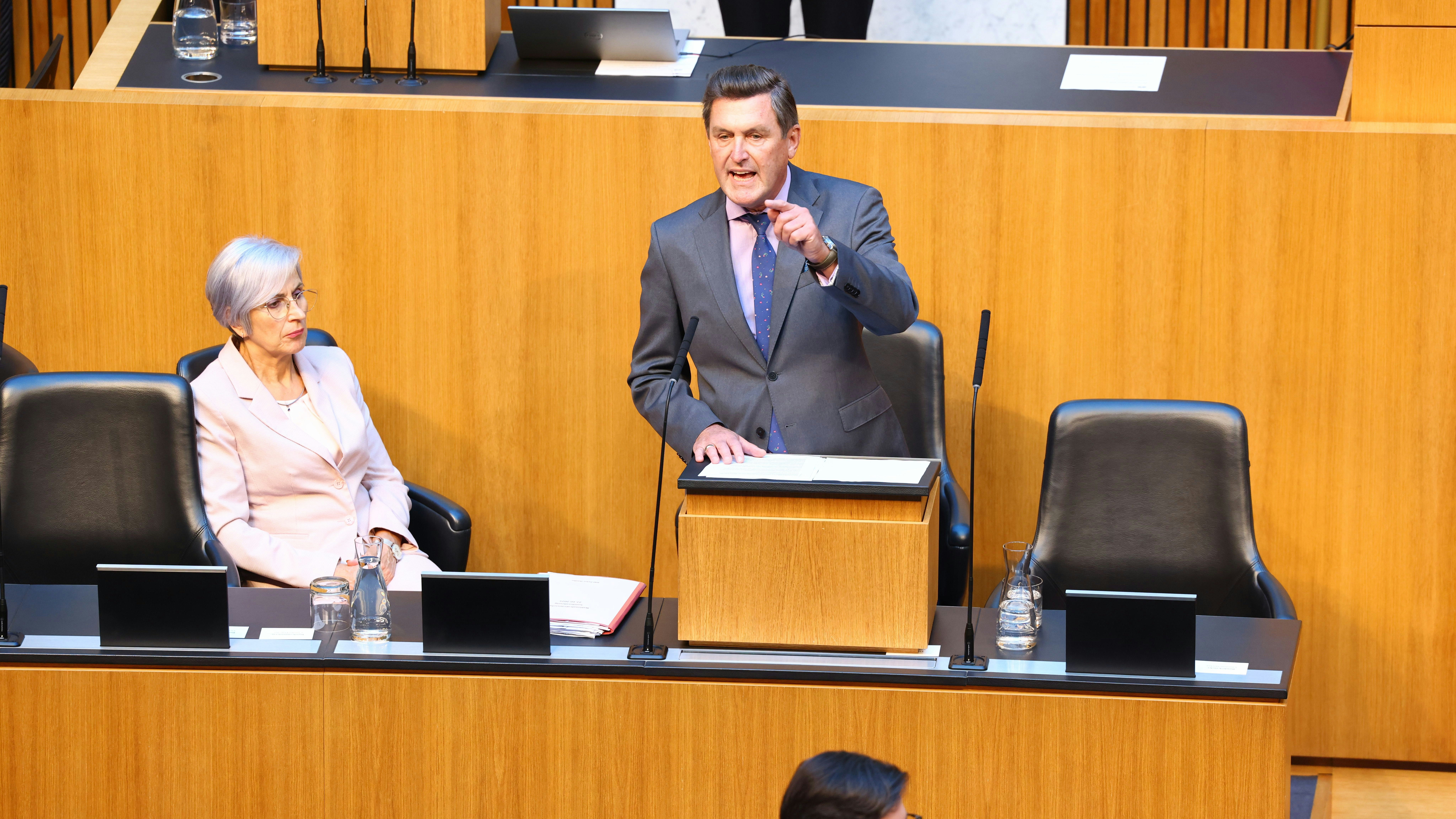 Verkehrsminister Hanke: "Ich entscheide mit dem Kopf und nicht mit dem Bauch."