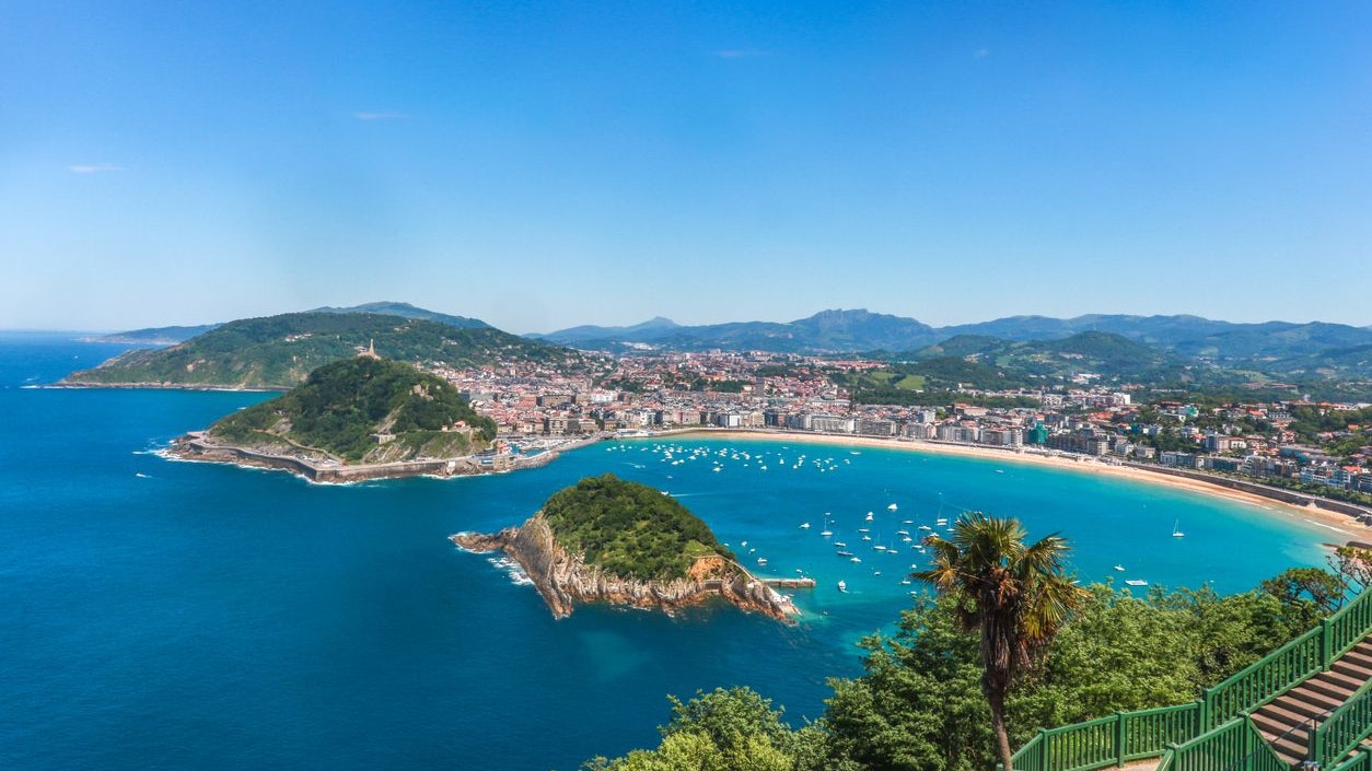 Heute.at - Urlaubsort verbietet Rauchen, Musik und Hunde am Strand