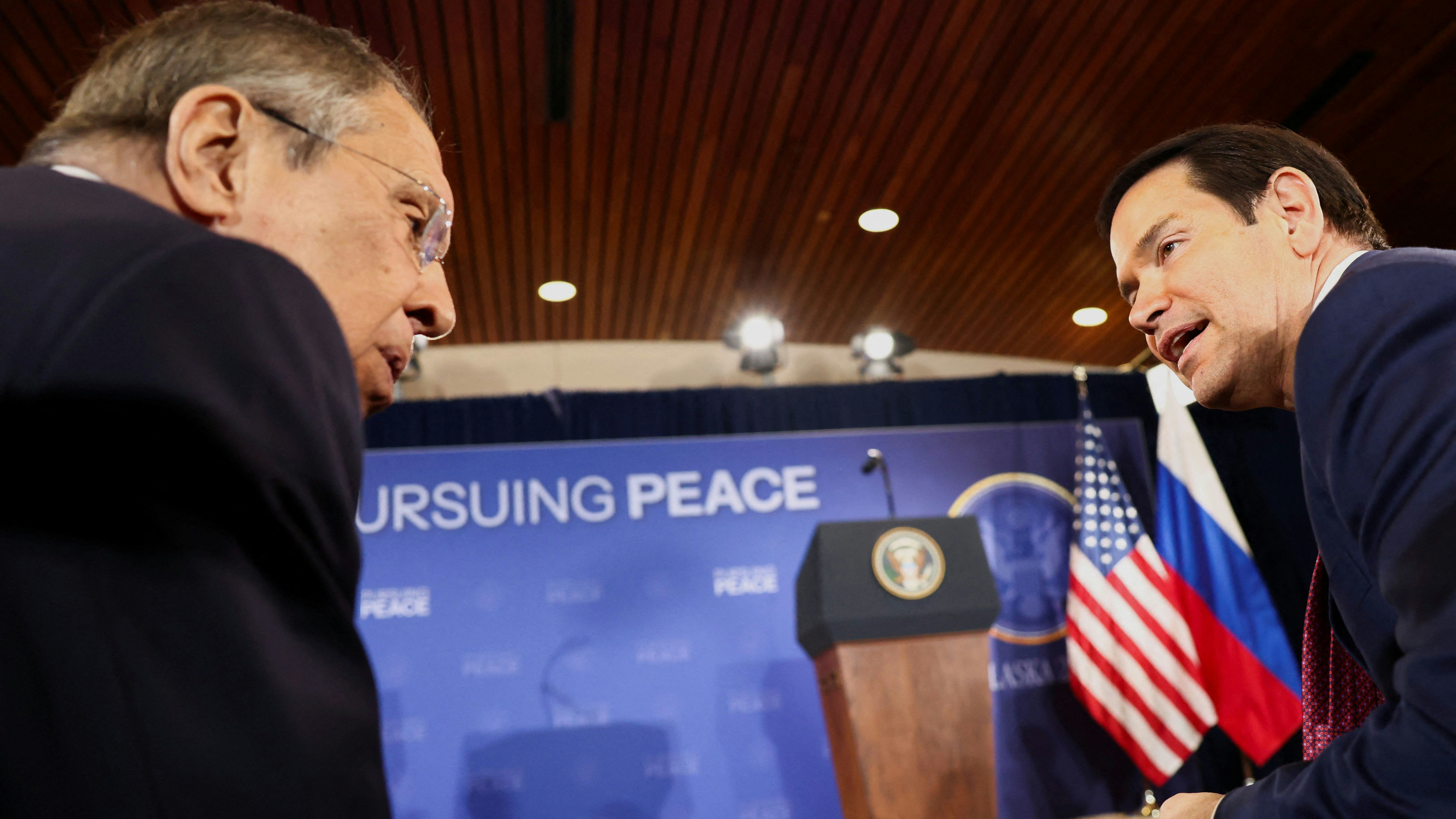 Lawrow und Rubio hatten ein "produktives Telefonat", dennoch gebe es keine Pläne, einander persönlich zu treffen.