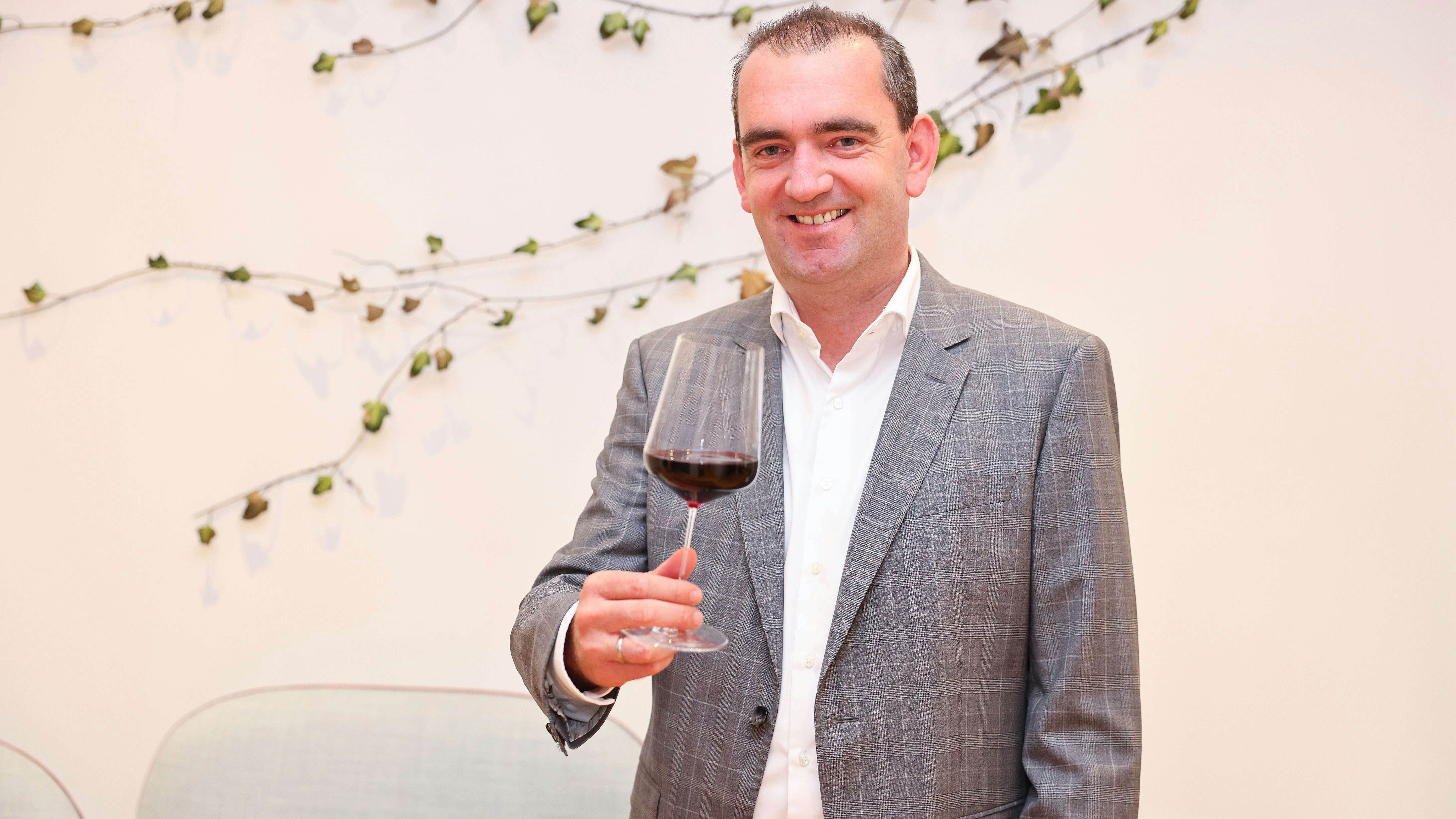 "Glasweise serviert" – die "Heute"-Kolumne von Herbert Oschep