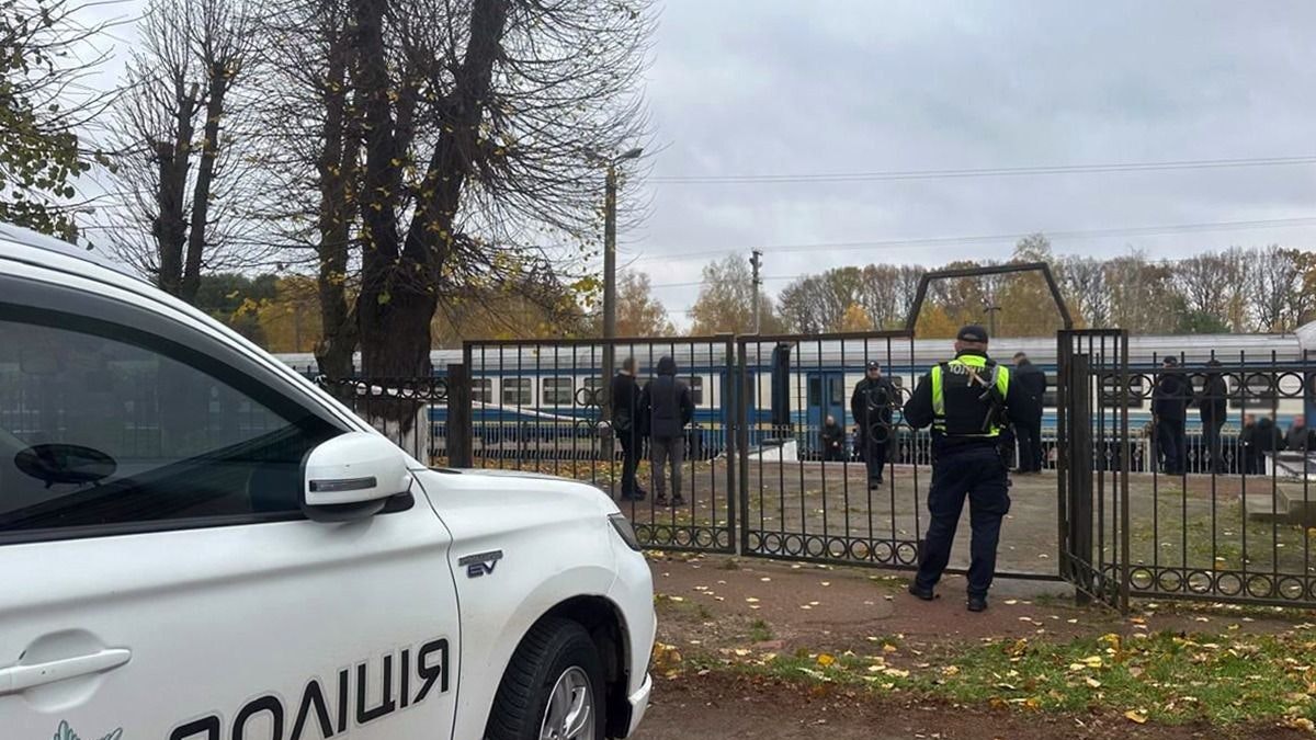 Heute.at - Anschlag auf ukrainischen Bahnhof – Drei Tote