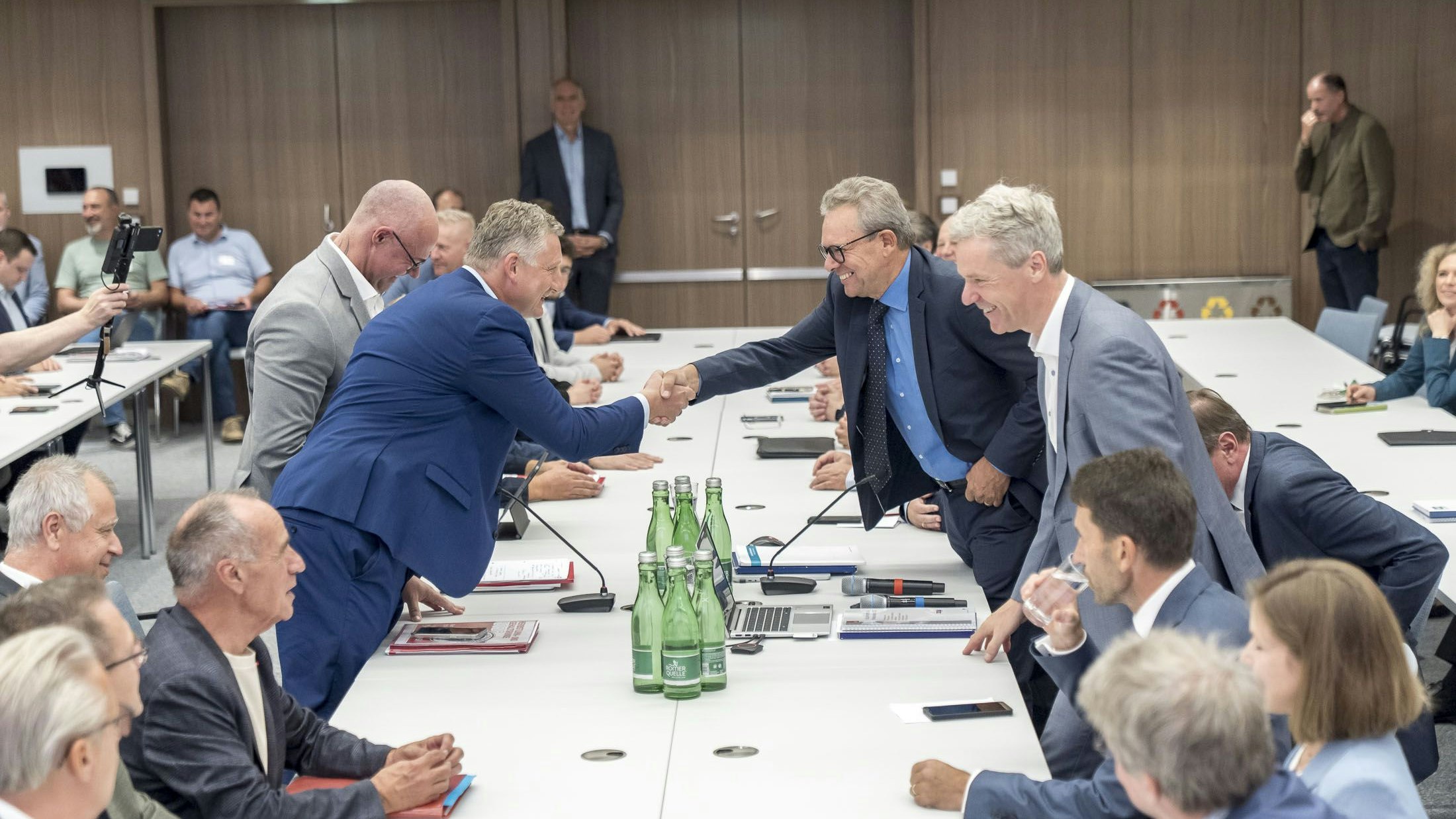 Heute.at - Einigung: So viel mehr verdienen 120.000 Arbeiter jetzt