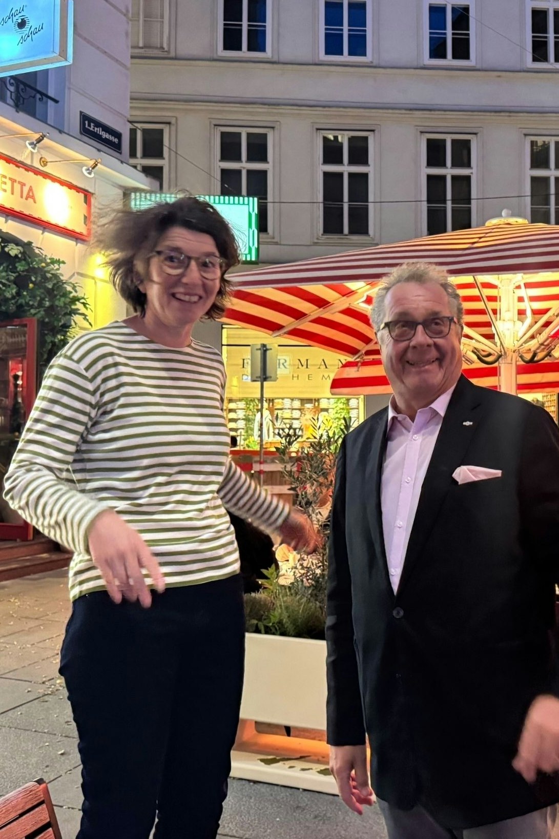 Italianità wohin man blickt: <em>Die Cuisinière & Der Connaisseur</em> vor dem neuen "Figoletta" in der Wiener Innenstadt