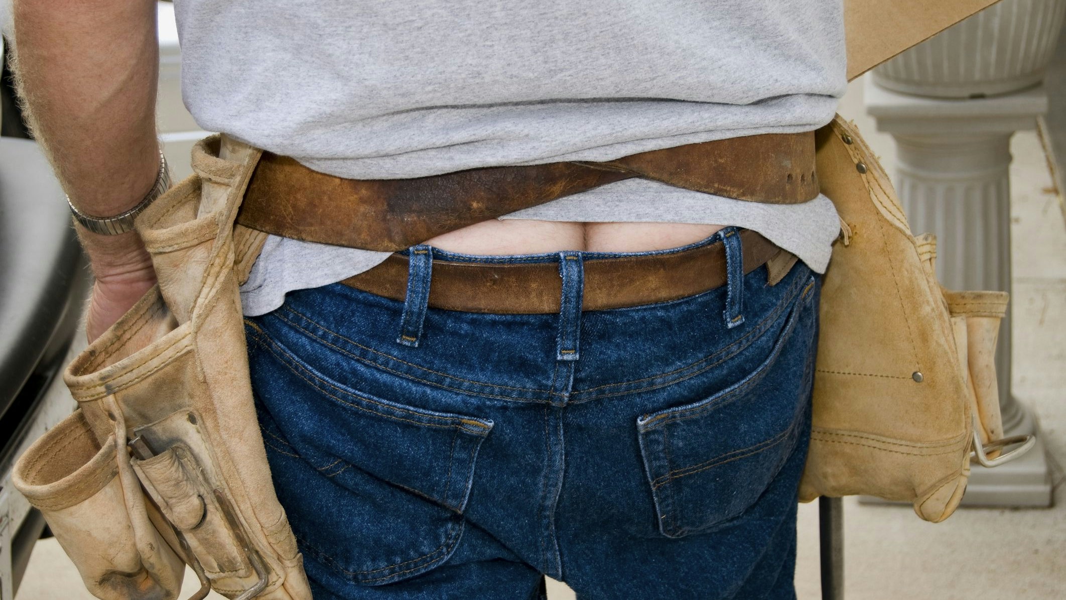 Heute.at - Maurer-Dekolleté blitzt hervor – jetzt kommt die Lösung