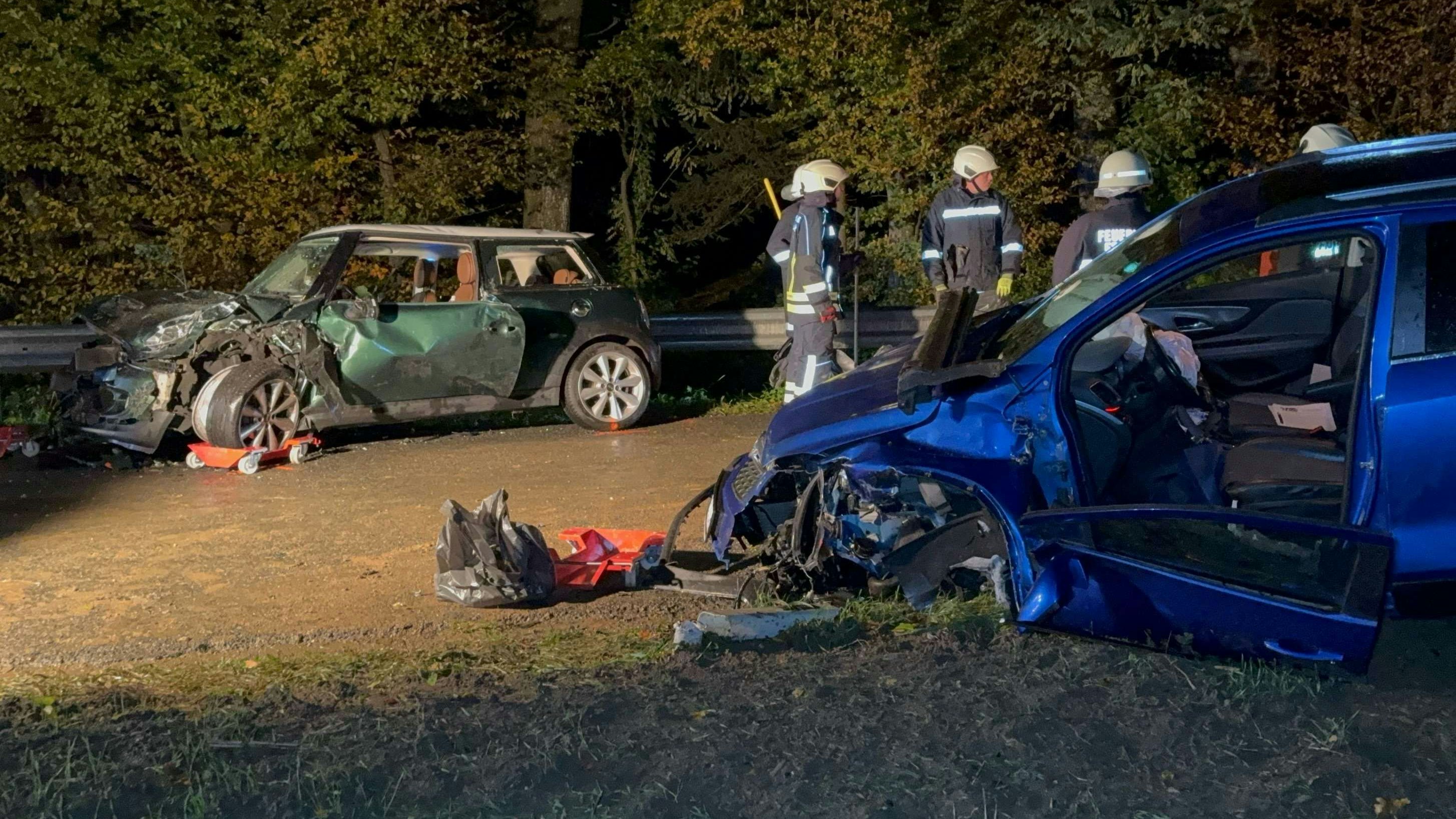 Heute.at - Zwei Schwerverletzte bei Frontalcrash in NÖ