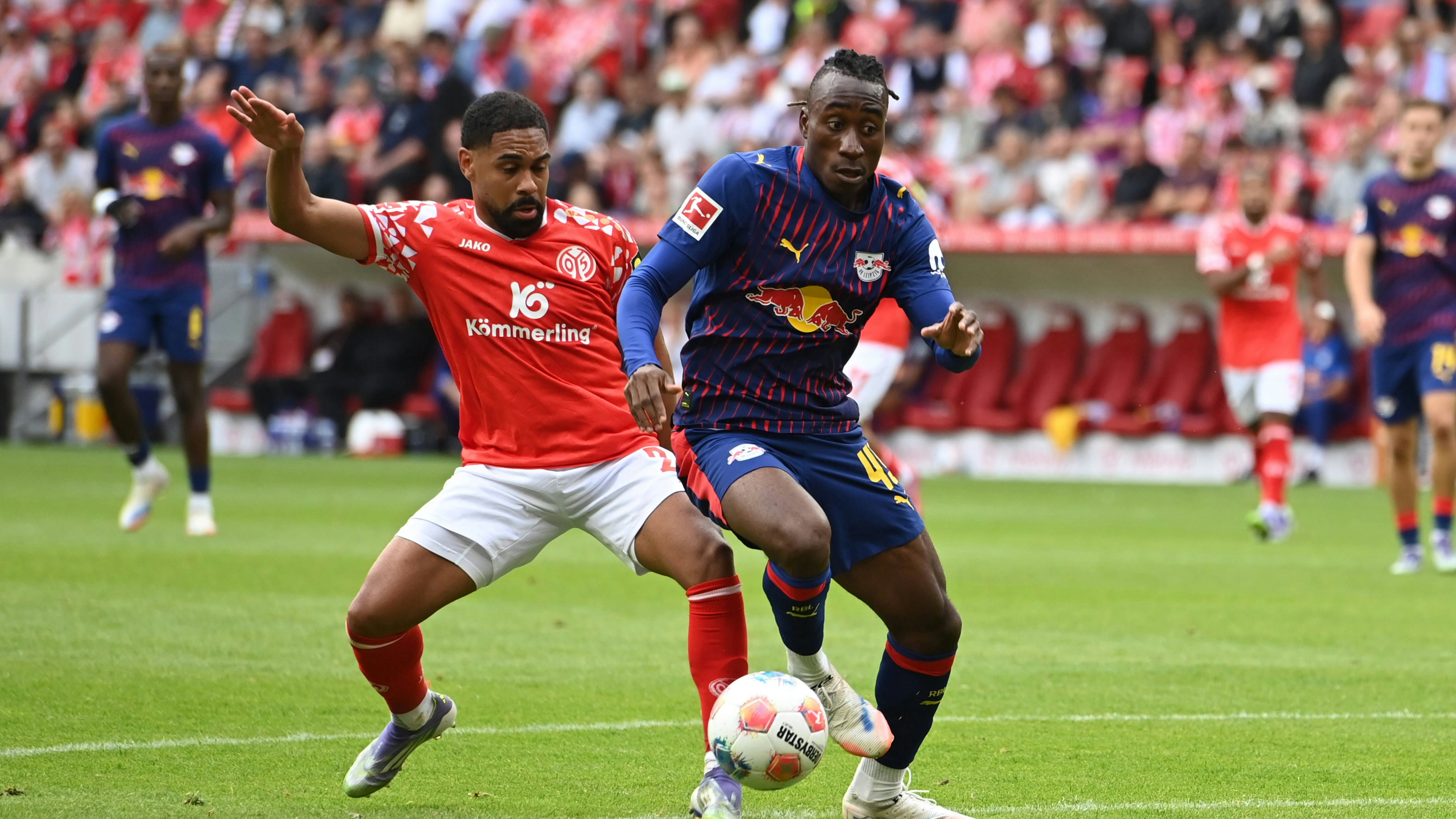 Heute.at - Bundesliga-Star spielt für verstorbene Schwester