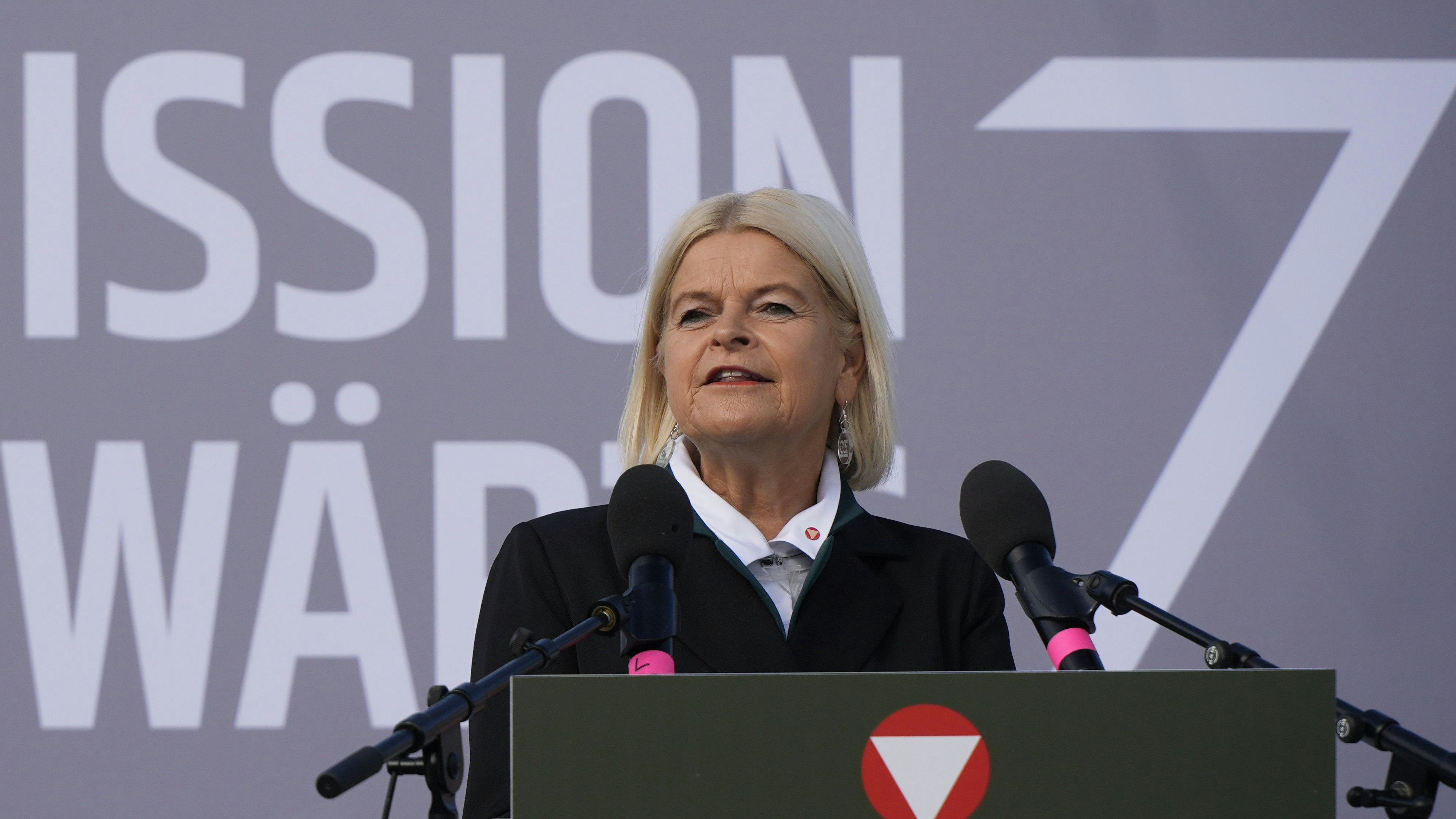 Heute.at - Drei Aufträge – Ministerin lässt mit Rede aufhorchen