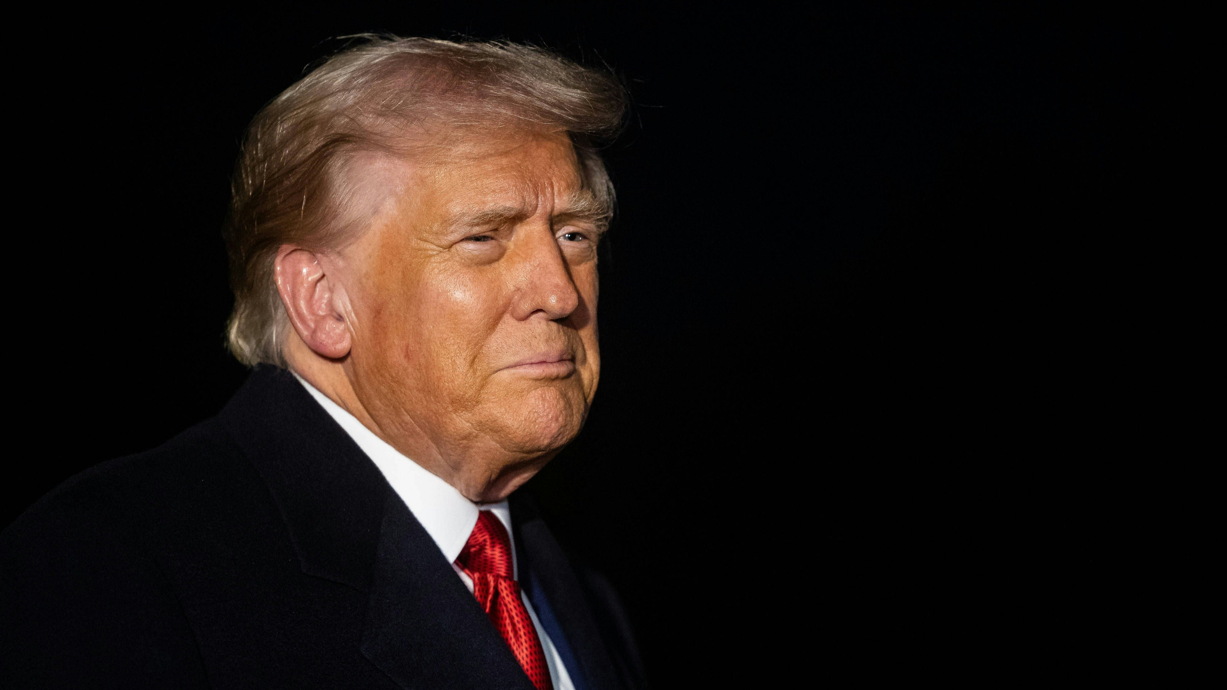 Heute.at - Trump-Freund steckt hinter Millionen-Spende an Militär