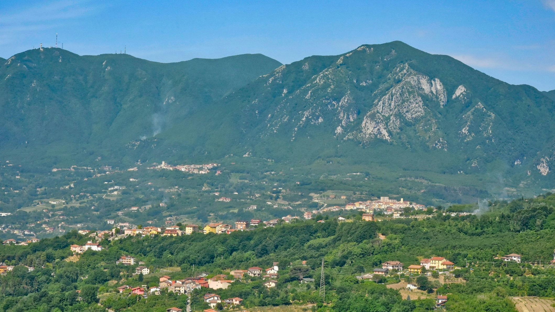 Heute.at - Panik nach Erdbeben – Menschen schlafen in Autos