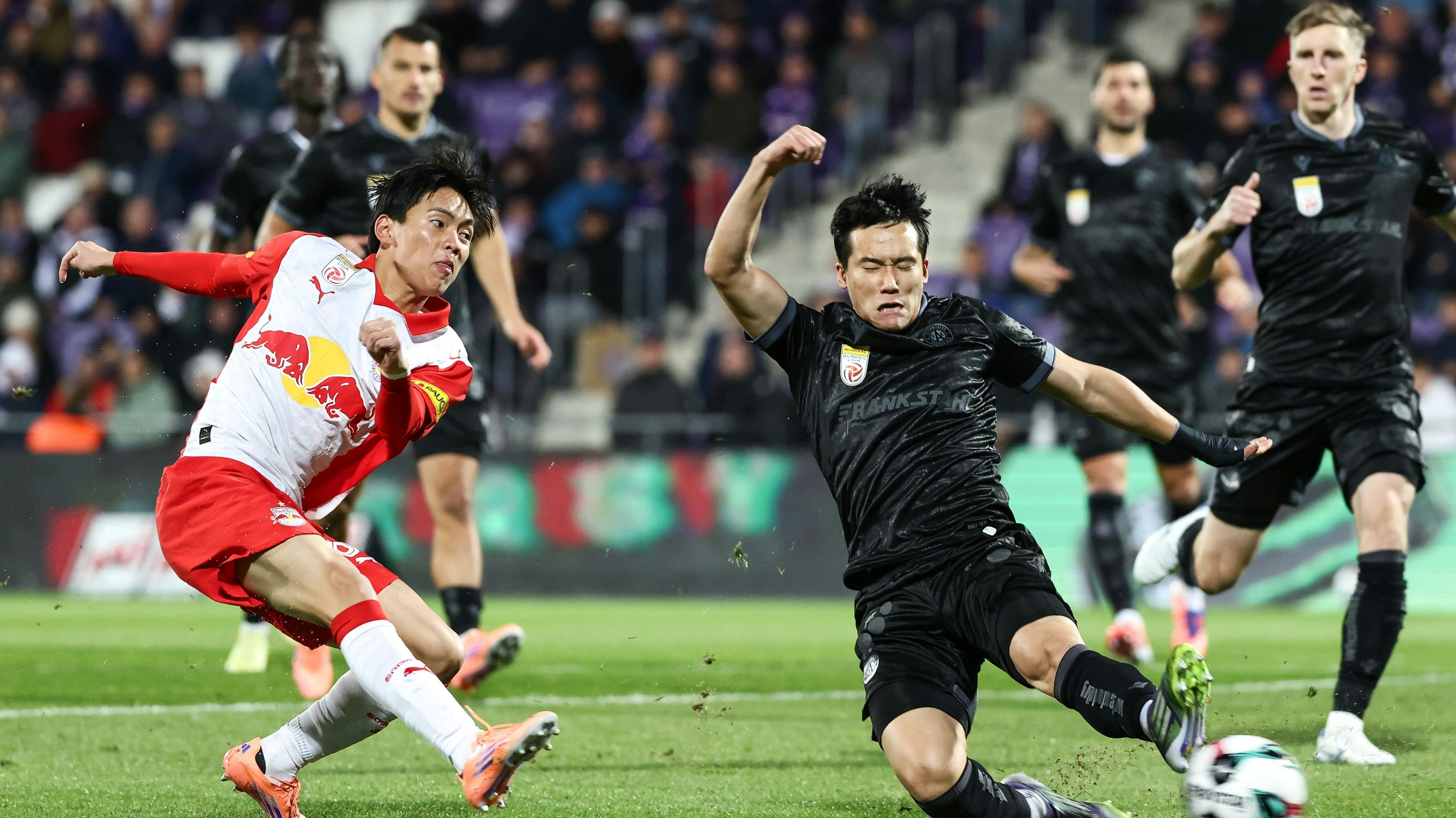 Salzburg gegen die Austria in Wien.