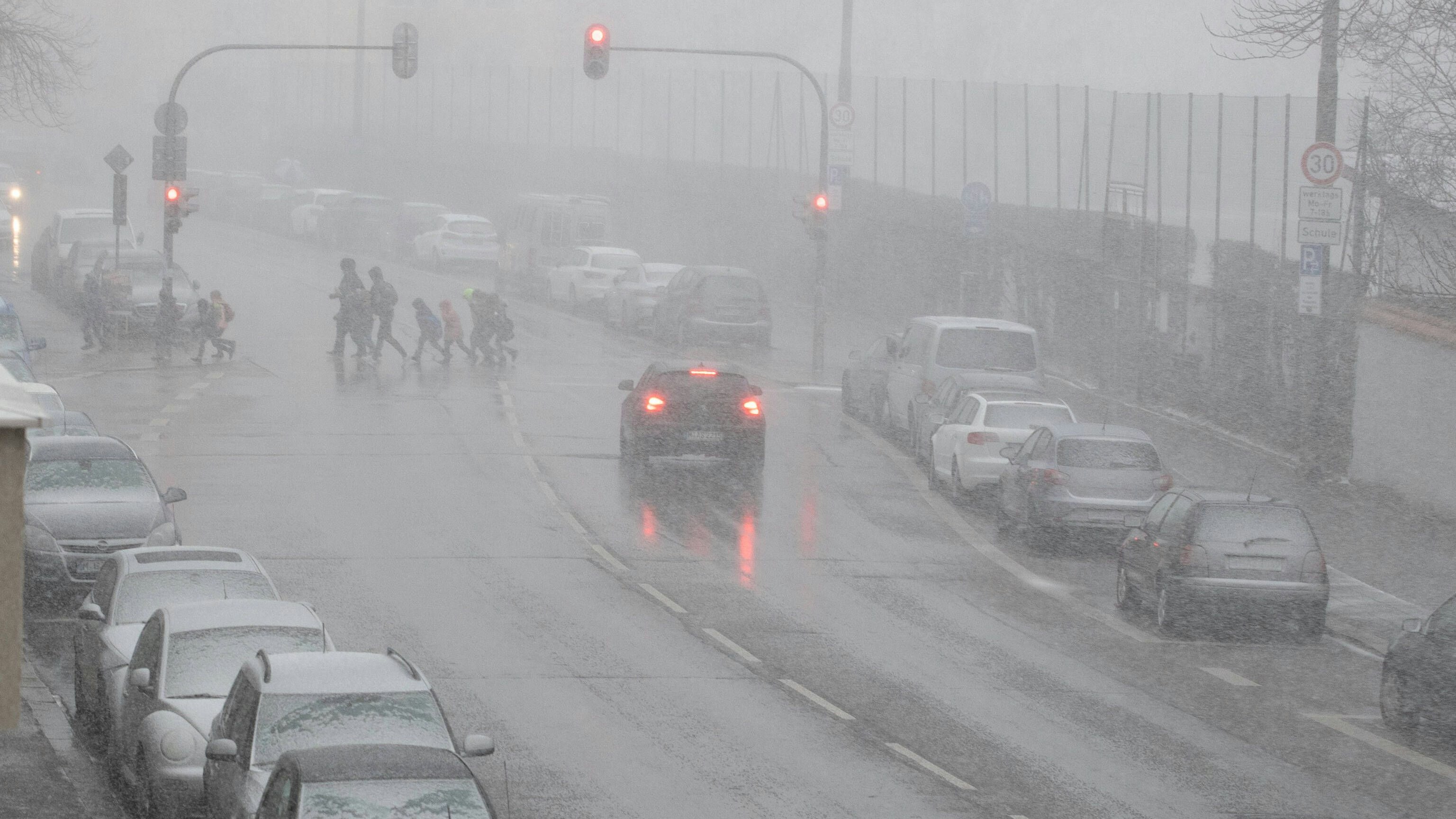 Heute.at - Mehrere Schnee-Warnungen für Österreich ausgerufen