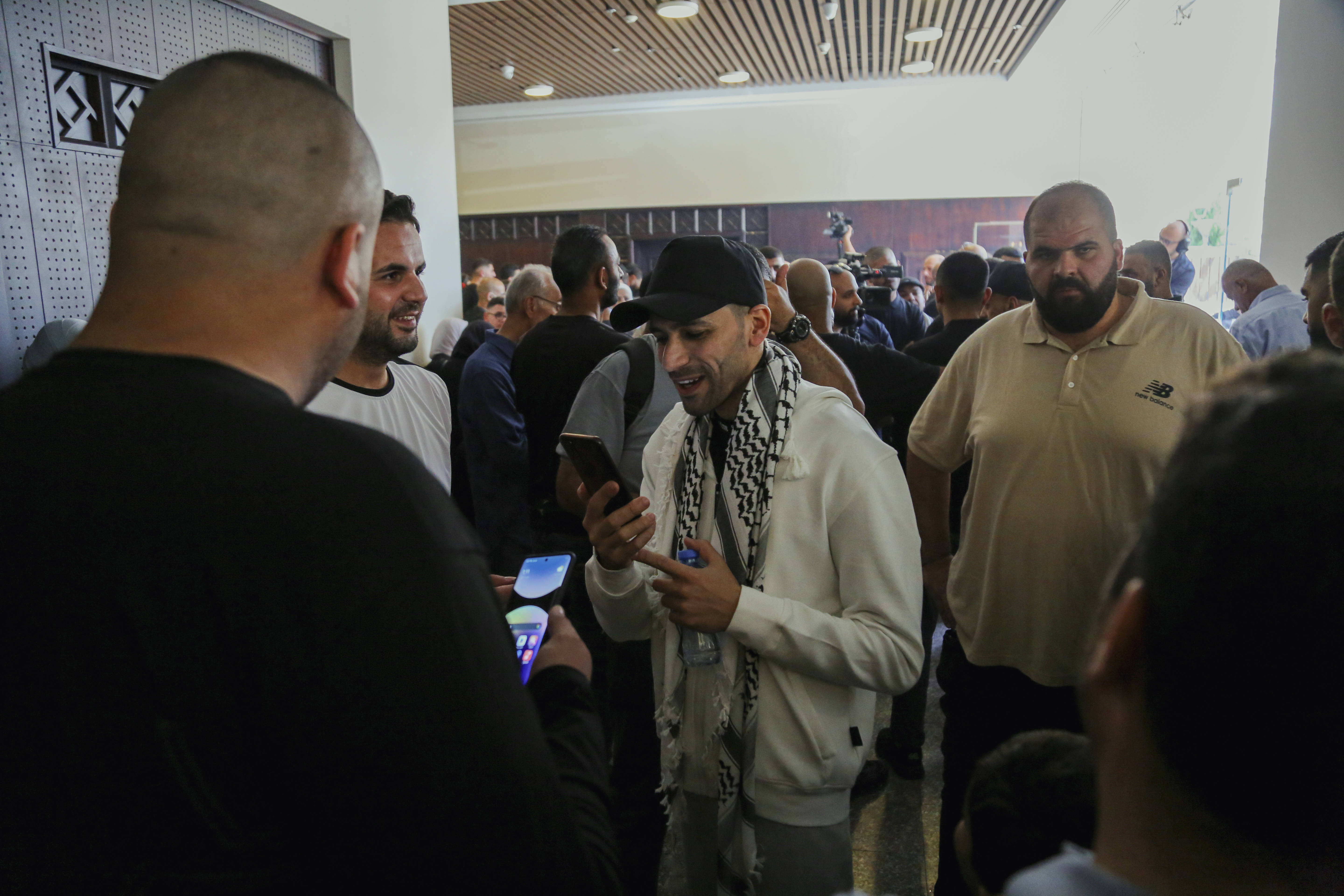 Heute.at - Schwerverbrecher leben unter Touristen im Luxushotel