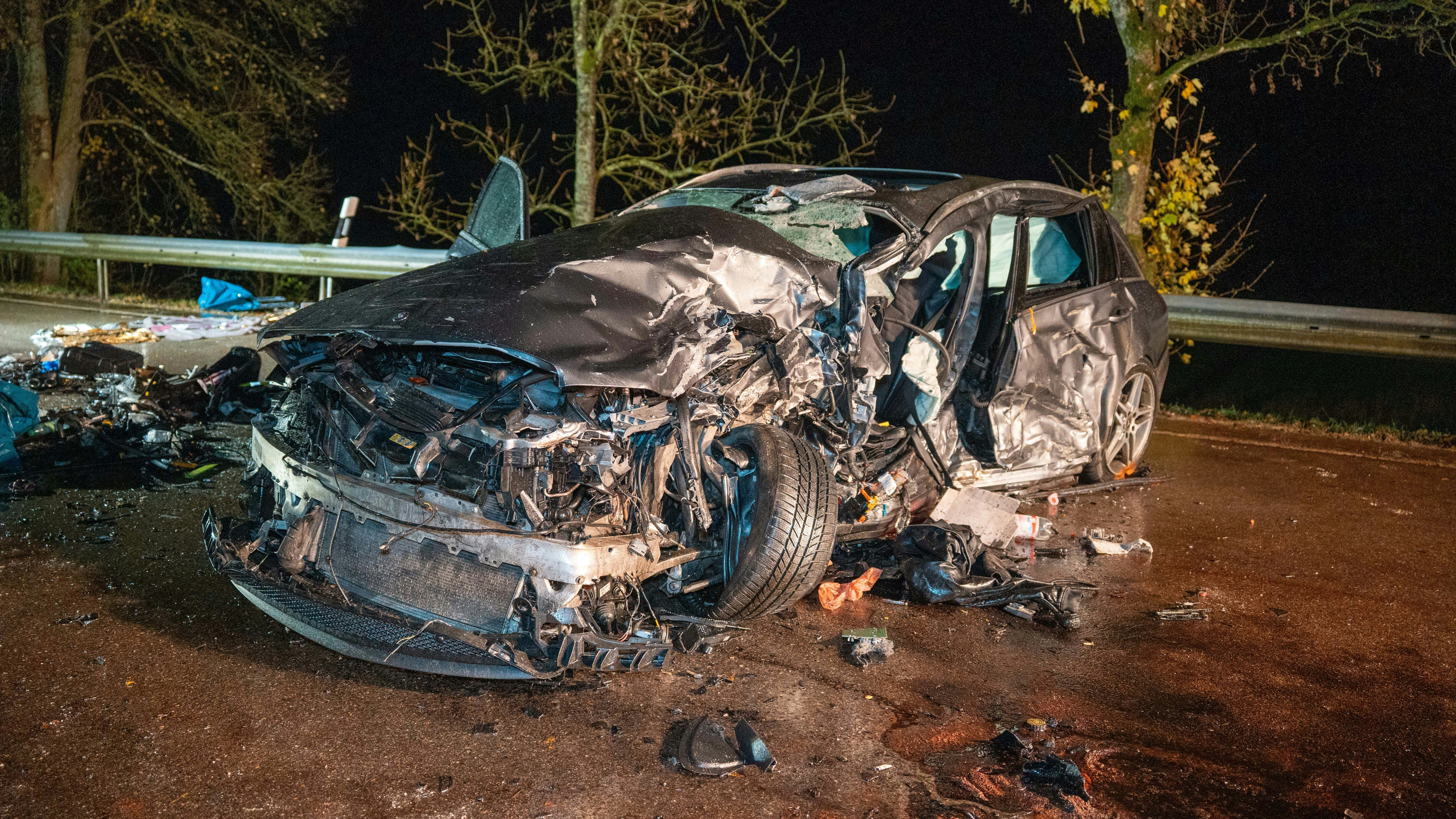 Heute.at - Autofahrer haben bei Horror-Crash keine Chance